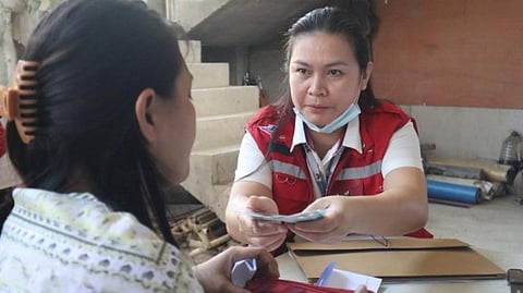 DSWD mihatag og pinansyal nga tabang 
sa mga biktima sa Binaliw landslide