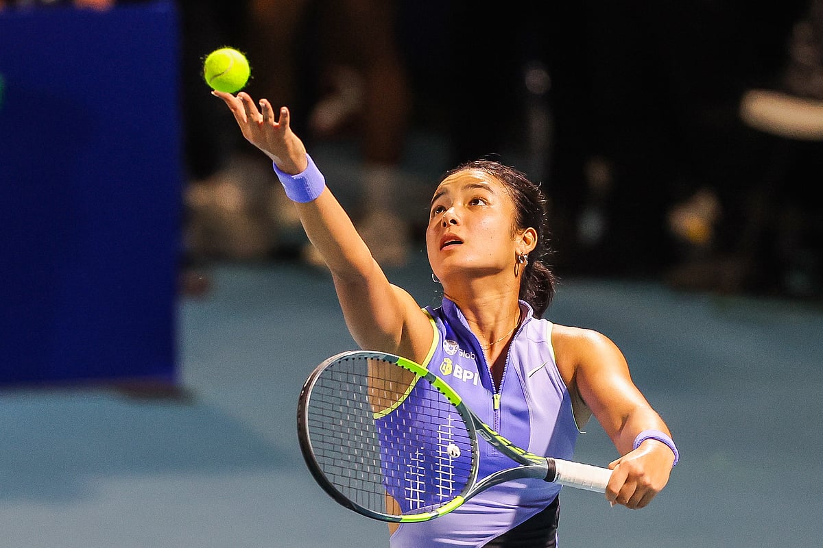 Alex Eala Overcomes Injury to Cruise Into Philippine Women's Open Second Round