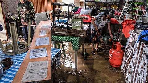 Couple spends 67th birthday cleaning up after Basyang