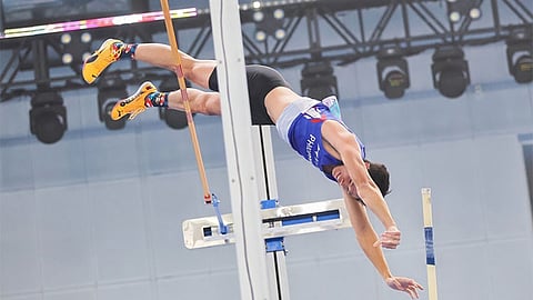 Obiena strikes gold at Asian Indoor Championships