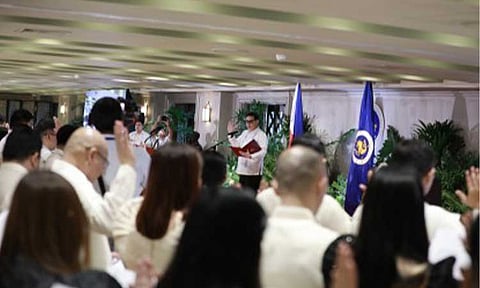 FREE FROM MANIPULATION. Executive Secretary Ralph Recto administers the oath of office to the newly appointed prosecutors of the Department of Justice's (DOJ) National Prosecution Service (NPS) during a ceremony at Malacañan Palace in Manila on Wednesday (Feb. 11, 2026). In a keynote speech, Recto said prosecutors must remain impartial, free from political influence and committed to upholding accountability under the law. (Photo courtesy of the Office of the Executive Secretary)