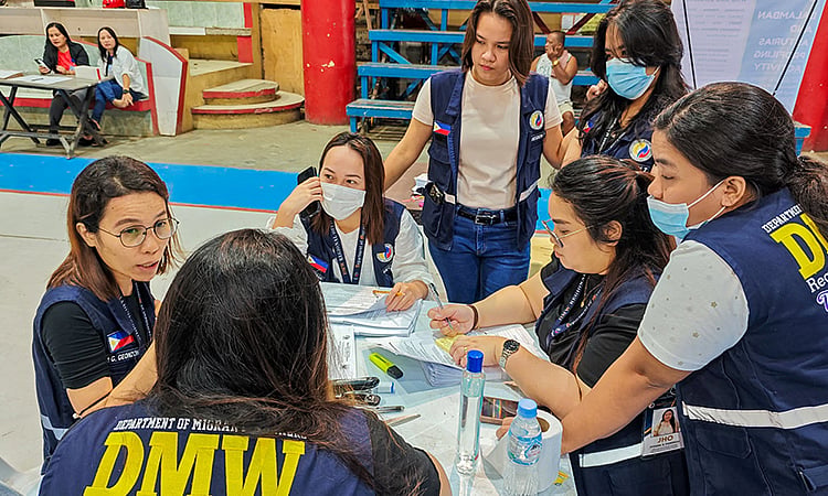 DMW-7 Conducts Onsite Profiling for OFWs Affected by Typhoon Tino in Balamban and Asturias