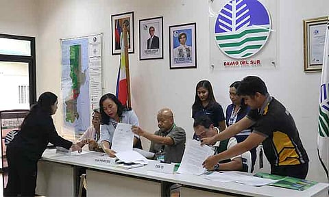 EMB-Davao, Penro-DavSur ink partnership for clean air monitoring