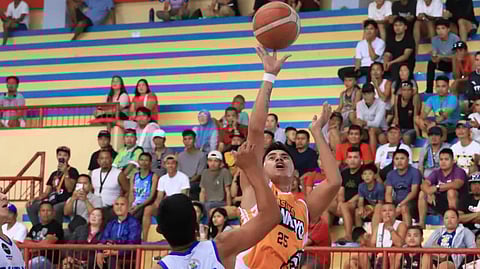 Team Asenso Monkayo secured a spot in the semi-finals of the ‘Duwa Bulawan’ 2026 Basketball Tournament after defeating both Pantukan and Compostela at Nabunturan National Comprehensive High School on February 15.