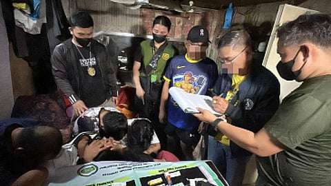 12 ka tawo sikop sa PDEA