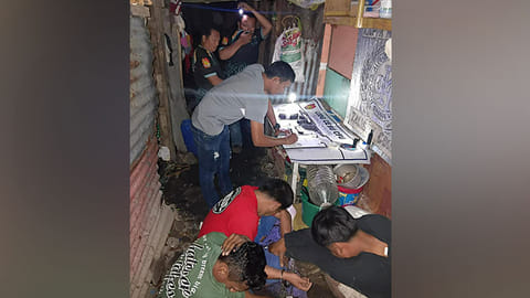 ‘Gun-for-hire’ misukol sa mga polis, namatay