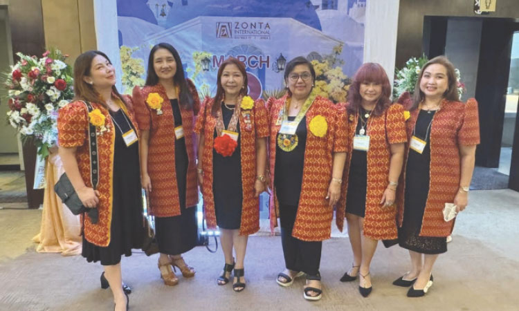 DELEGATES. From left: Zontians Pia Alturas, Teresita Baronda, president Melita Ramos, past presidents Stella Bernabe and Chabeng Garcia, and Fe Golez.
