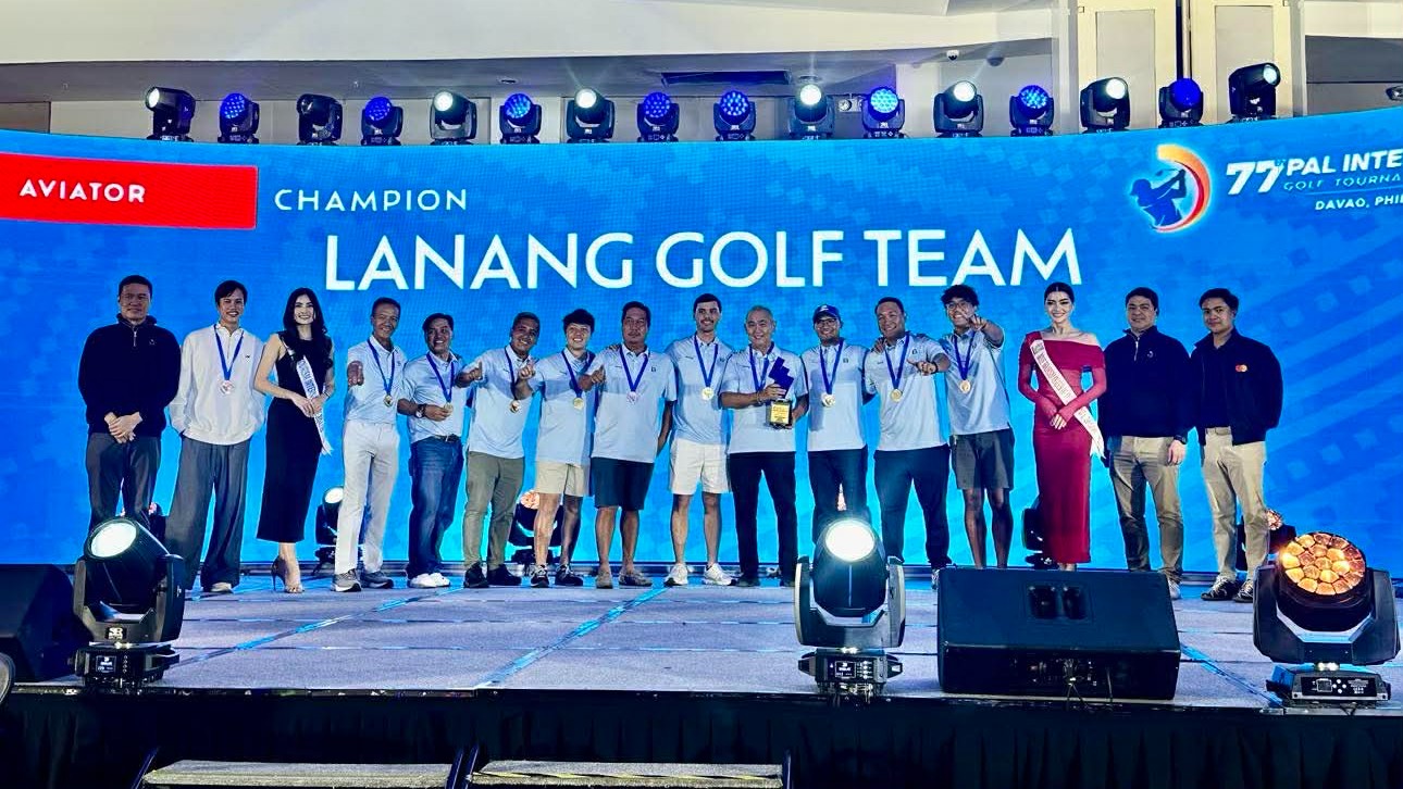 AVIATOR CHAMPS. The Lanang Golf and Country Club players receive their Aviator championship trophy and medals during the 77th Philippine Airlines Men’s Regular Tournament awarding rites at the SMX Convention Center on Friday, March 6.