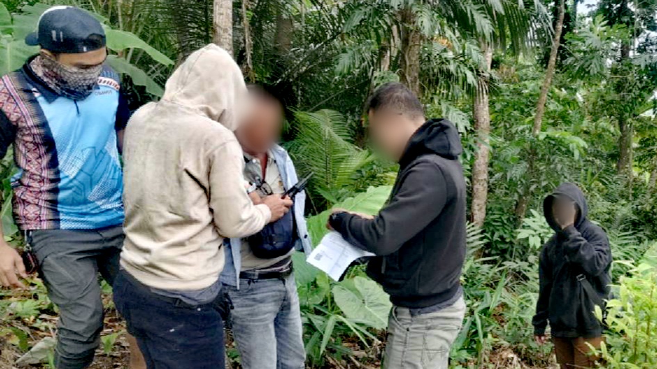 ILOILO. Tracker team members of the Sapian Municipal Police Station arrest alias Rand, the second most wanted person in the province, in Barangay Agtatacay Norte, Sapian, Capiz, at about 8:25 a.m. on March 13, 2026, for two counts of rape under Article 266-A of the Revised Penal Code. The suspect is now under police custody pending turnover to the court in Mambusao, Capiz.