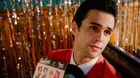 Stephen Sanchez to release new album 'Love, Love, Love'