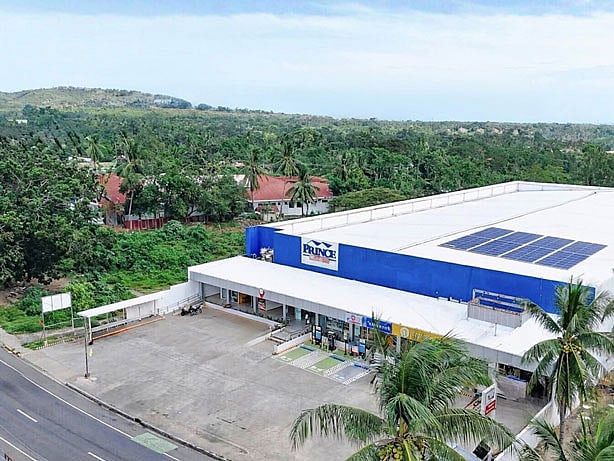 Retail chain taps alternative 
power supplier as RCOA expands