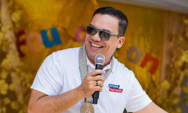 Davao de Oro Second District Representative Leonel “Jhong” D. Ceniza