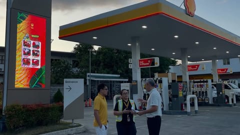 Pangilinans offer diesel discount in Silang