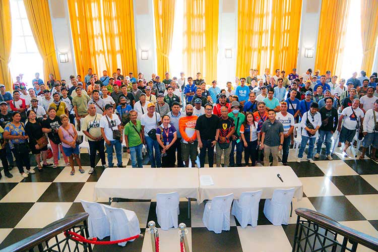 City Government facilitates to provide fuel subsidy to trike drivers