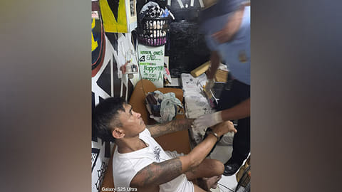 ‘Siga’ sa Barangay Labangon nalutsan og warrant, sikop  