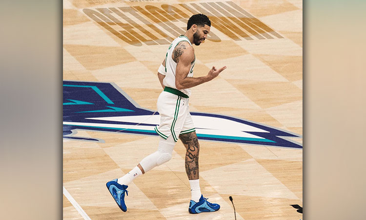 Celtics sulod sa playoffs