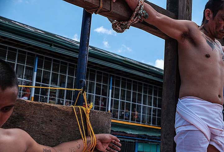 Inmates at Cebu Prison Reenact Passion of Christ on Good Friday