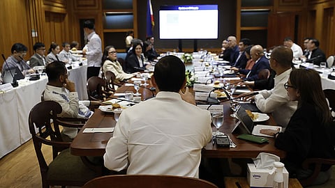 Palace meets biz leaders, oil execs for mitigation measures