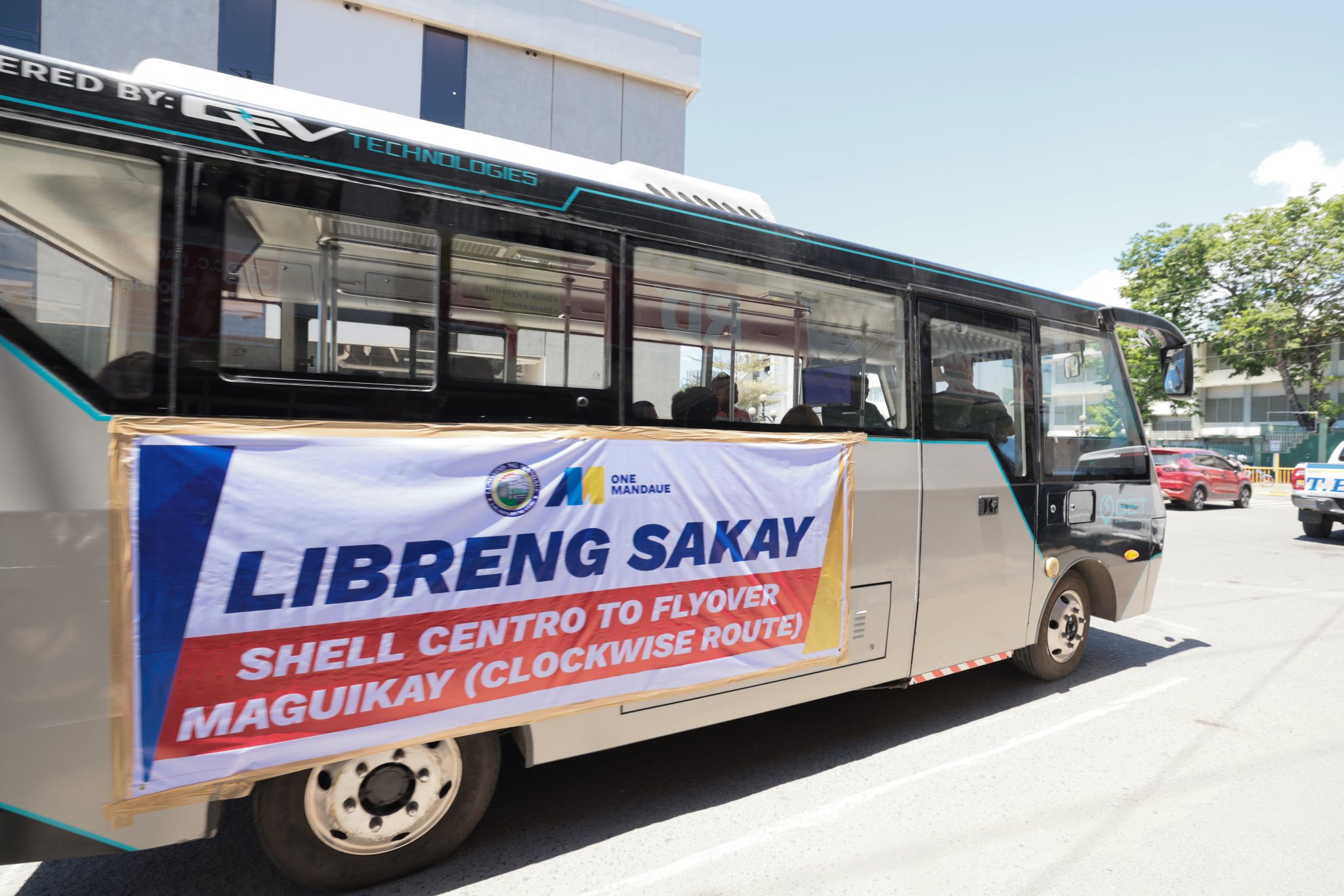 Mandaue adds electric vehicles to boost 'free ride' program