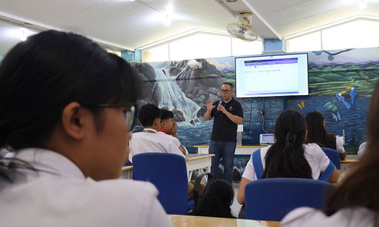 Cebu students explore quantum technology Cebu students explore quantum technology