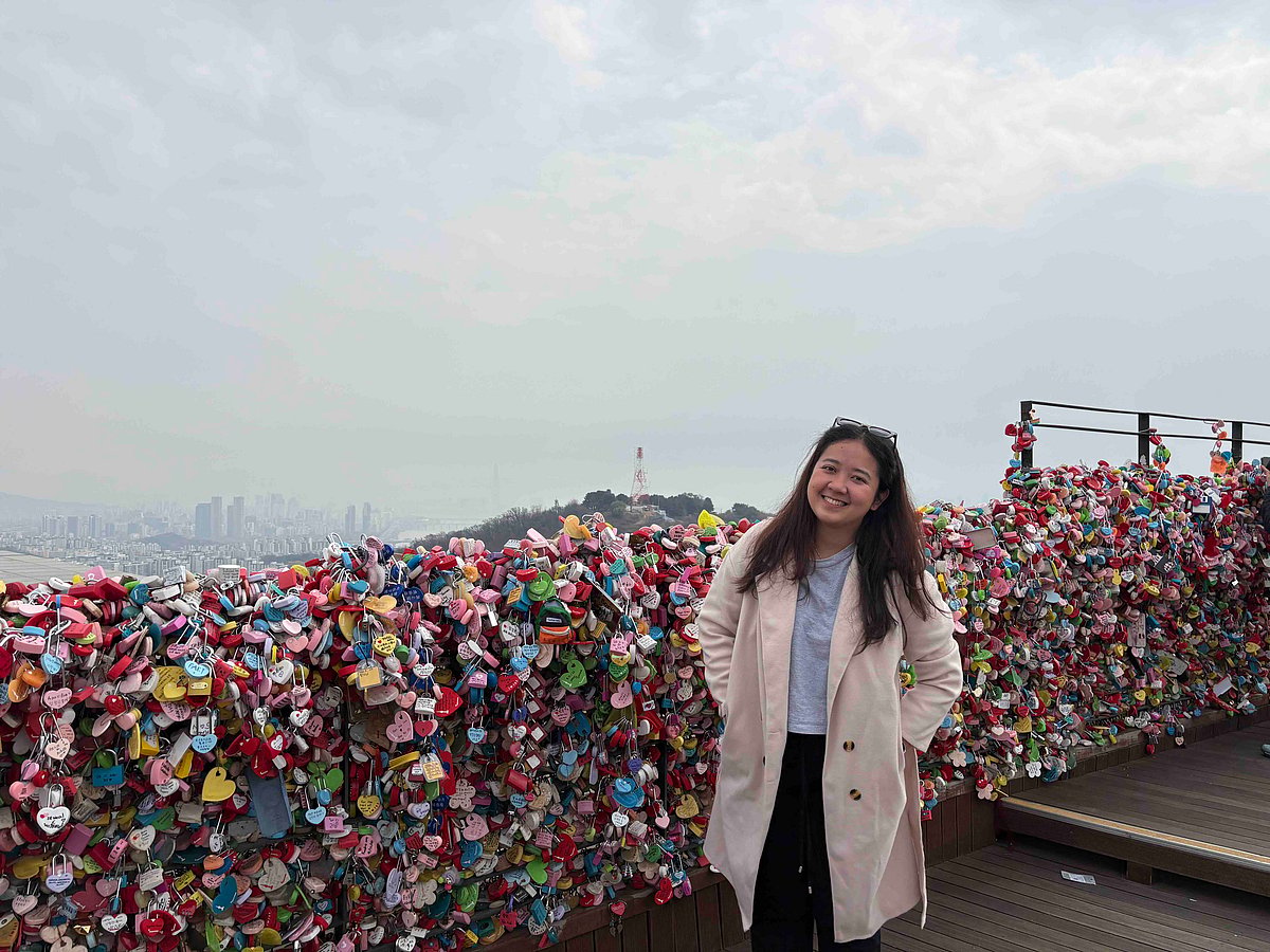 Clear Vision Transforms Travel: Tiffany's LASIK Journey to South Korea