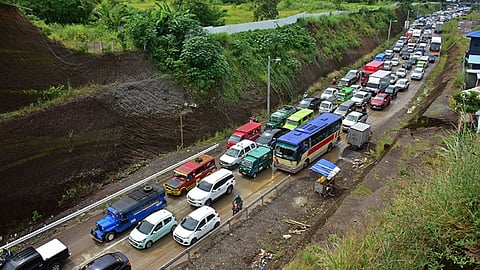 DAVAO. A dry run of the closure of the Talomo Bridge 1 caused a traffic jam in Ulas, Davao City on Wednesday, June 20, 2018.