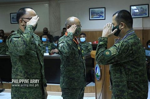 ZAMBOANGA. The Philippine Army installs Brigadier General William Gonzales (left) as the new commander of the 11th Infantry Division based in Jolo, Sulu, replacing Major General Corleto Vinluan Sr. (center). A photo handout shows Lieutenant General Cirilito Sobejana, Philippine Army chief (right), presides the turnover of command Tuesday, August 18, at Camp Don Basilio Navarro that houses the Western Mindanao Command headquarters in Zamboanga City. (SunStar Zamboanga)