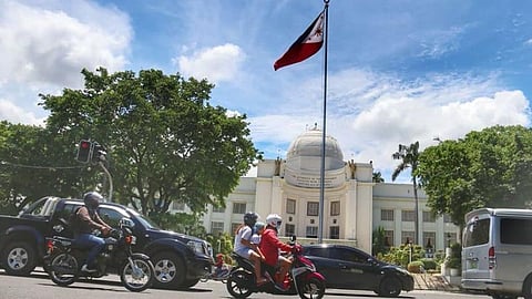 PB backs senior care centers in Cebu