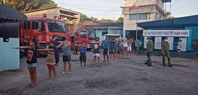 SILAY. A screengrab of the video circulating online showing some health protocol violators in Silay City being "paraded" on the street recently. The Commission on Human Rights is investigating the incident.