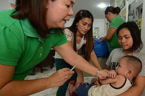 Villafuerte urges parents to avail of free measles-rubella vax for their kids