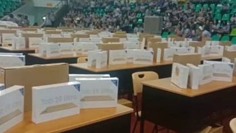 LEARNING GADGETS. Some of the 3,555 tablets distributed by the Victorias city government in Negros Occidental to public school students during the World Teachers’ Day celebration on Thursday, Oct. 5.
[Contributed photo]
