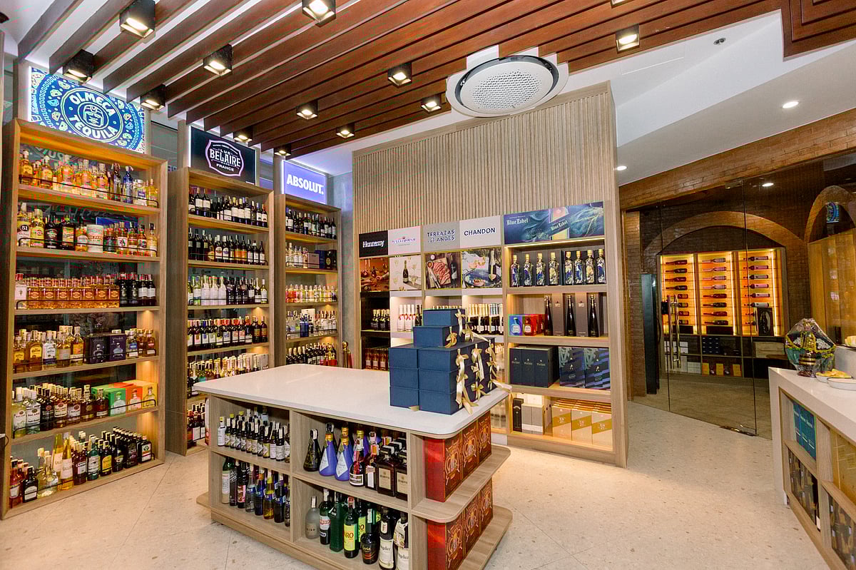 Charlton Trade & Enterprise opens new retail liquor store