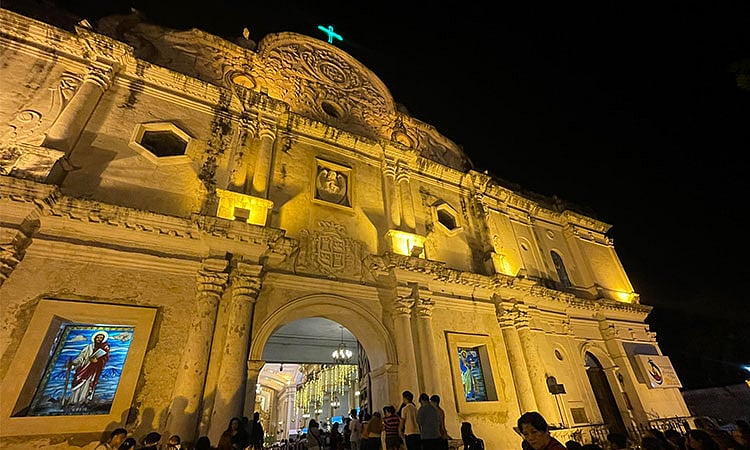 Cebu Police Deploy Over 800 Officers for Simbang Gabi Security