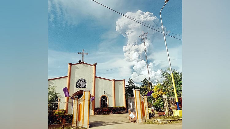 Church seeks prayer amid eruption of Mount Kanlaon