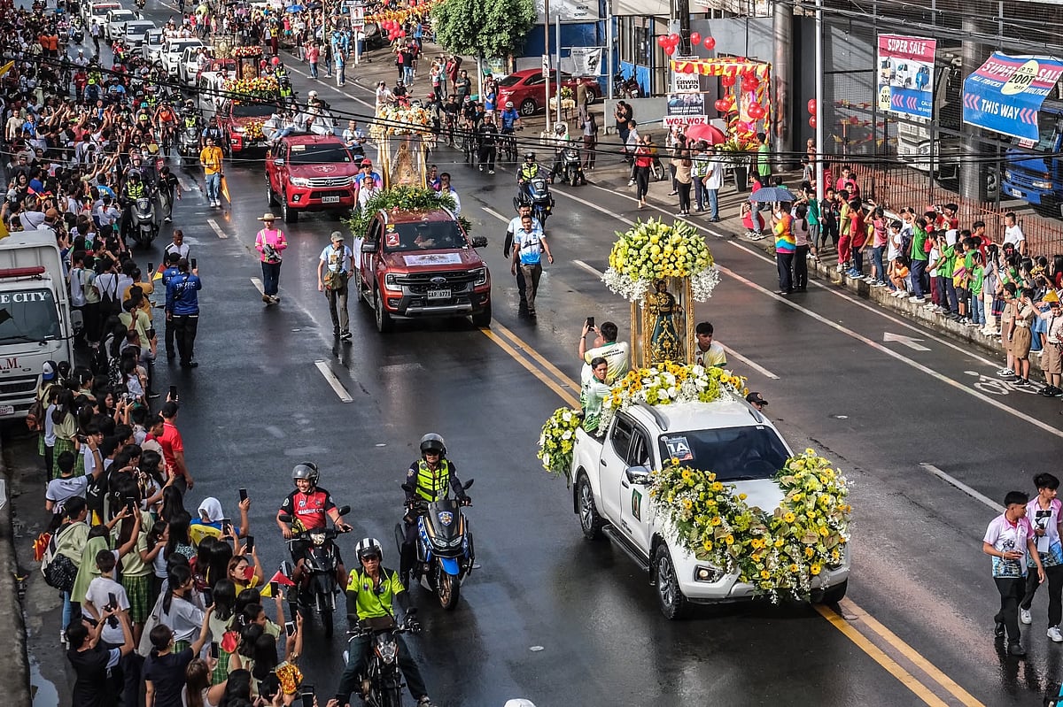 Mandaue Deploys 105 Responders for 24-Hour Traslacion, Fluvial Procession Security