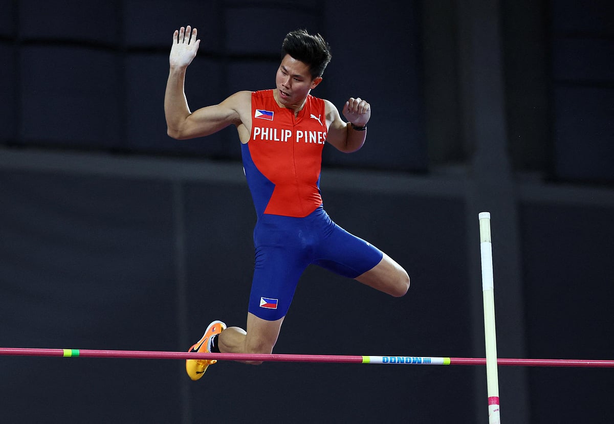 EJ Obiena Secures Shared Gold at Cottbus Meet, Marks Season's Best