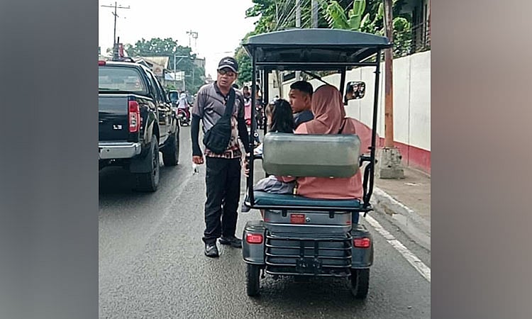 LTO Delays E-Bike Impounding, Launches Info Drive on Highway Ban