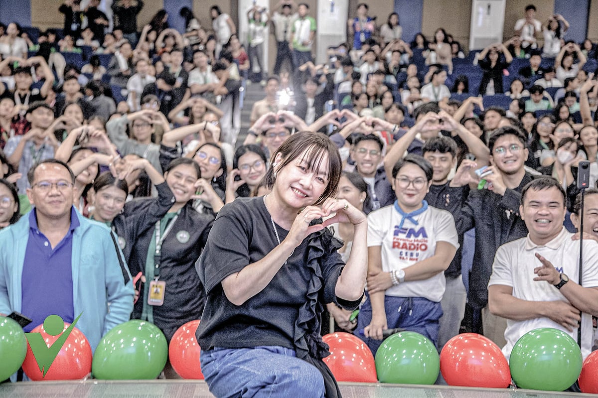 Japanese anime singer Maki Otsuki mikanta live sa Sugbo