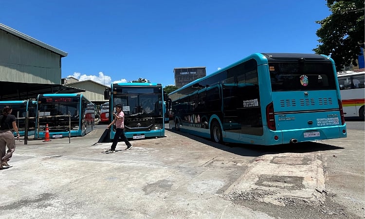 Davao City rolls out 10 new low-floor DIBS buses