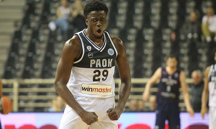 Bucks naa’y 3 ka Antetokounmpo