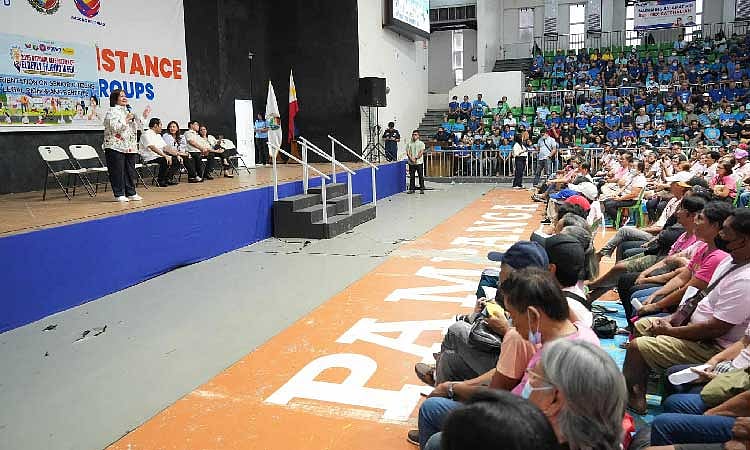 Pampanga Governor Pledges Enhanced Welfare Programs for Senior Citizens