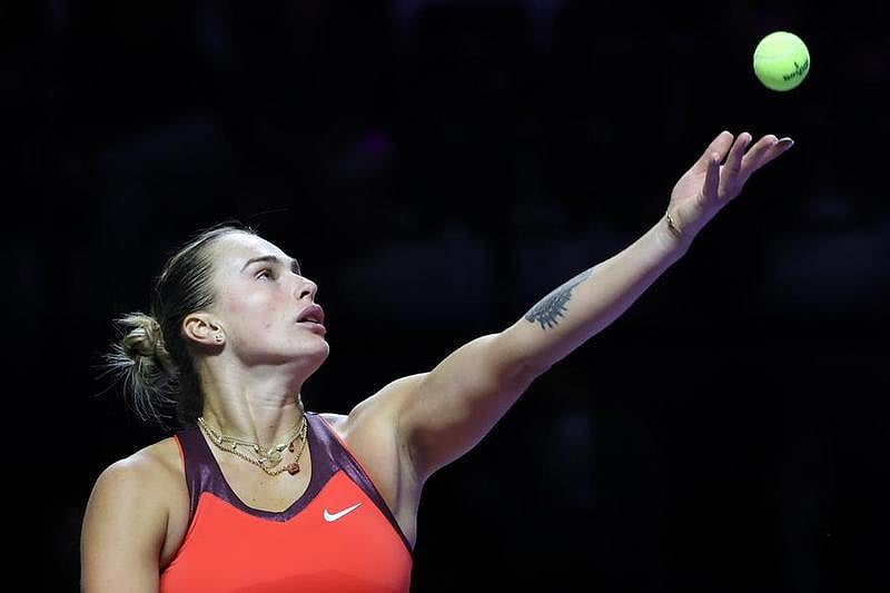 Sabalenka & Gauff Dominate: Australian Open Quarterfinal Showdown Set After Commanding Victories