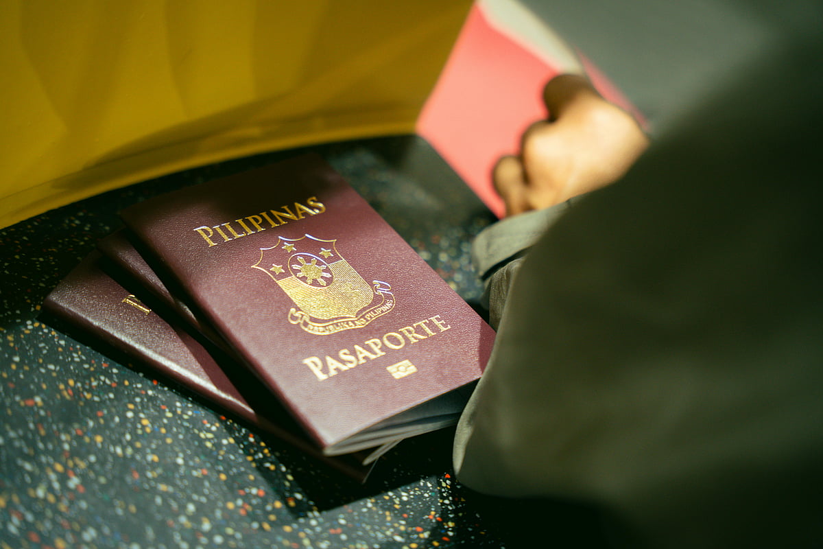 DMW Clarifies: Visa-Free Entry for Tourists Only, OFWs Must Follow Standard Procedures