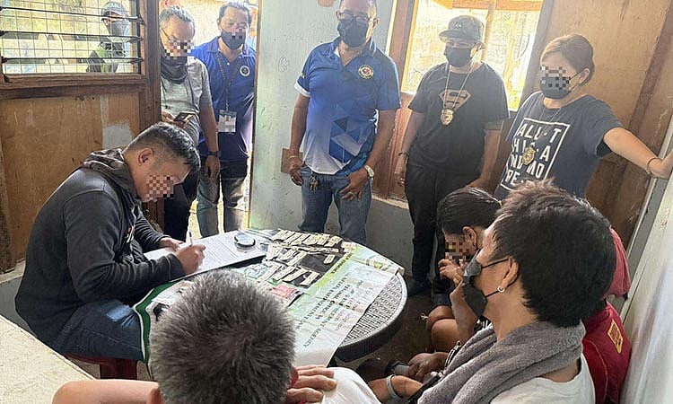 5 sikop sud sa drug den sa Brgy. Inayawan