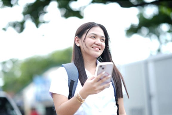 Study Now, Pay Later Program Helps Filipino Working Students Graduate