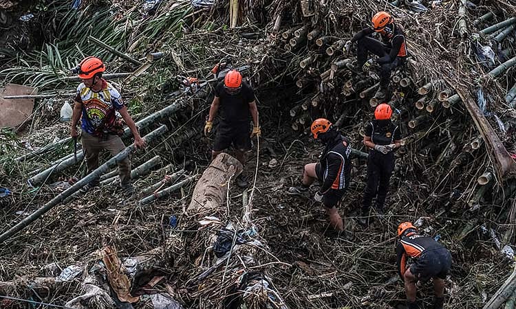 Cebu Search Ops Continue for 44 Missing After Typhoon Tino