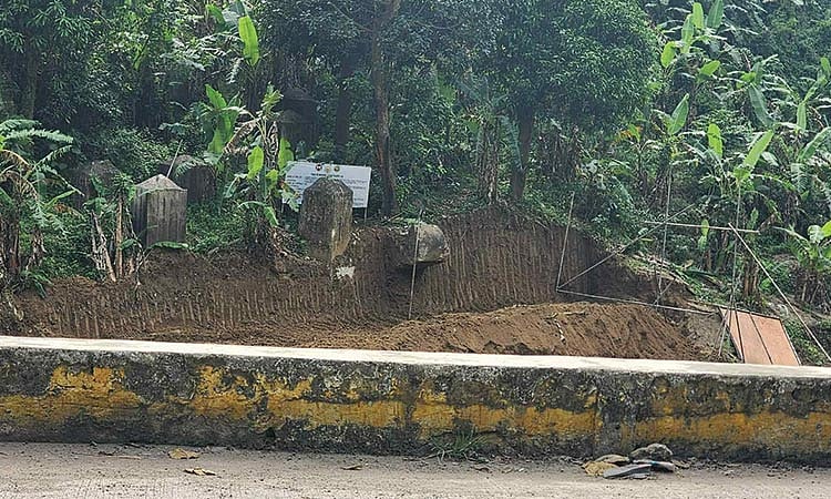 WWII 'Dragon's Teeth' at Risk in Cebu Flood Control Project