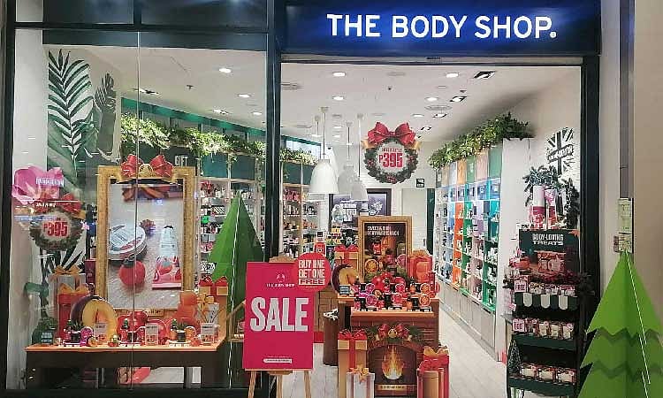 The Body Shop's 2025 Christmas Collection: Wrapped in Love
