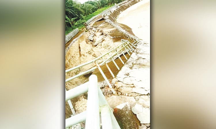 Cebu Flood Wall Collapse Highlights Water Paradox Amid Climate Crisis