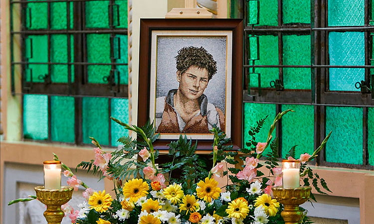 Heart Relic of Carlo Acutis Arrives in Philippines for 18-Day Tour